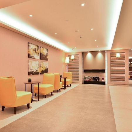 Home Inns Plus Shanghai Xujiahui Branch Kültér fotó