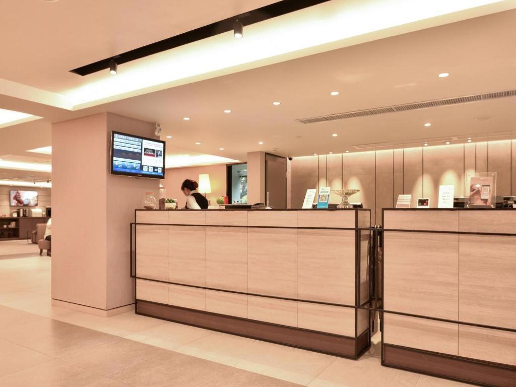 Home Inns Plus Shanghai Xujiahui Branch Kültér fotó