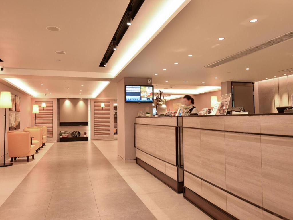 Home Inns Plus Shanghai Xujiahui Branch Kültér fotó