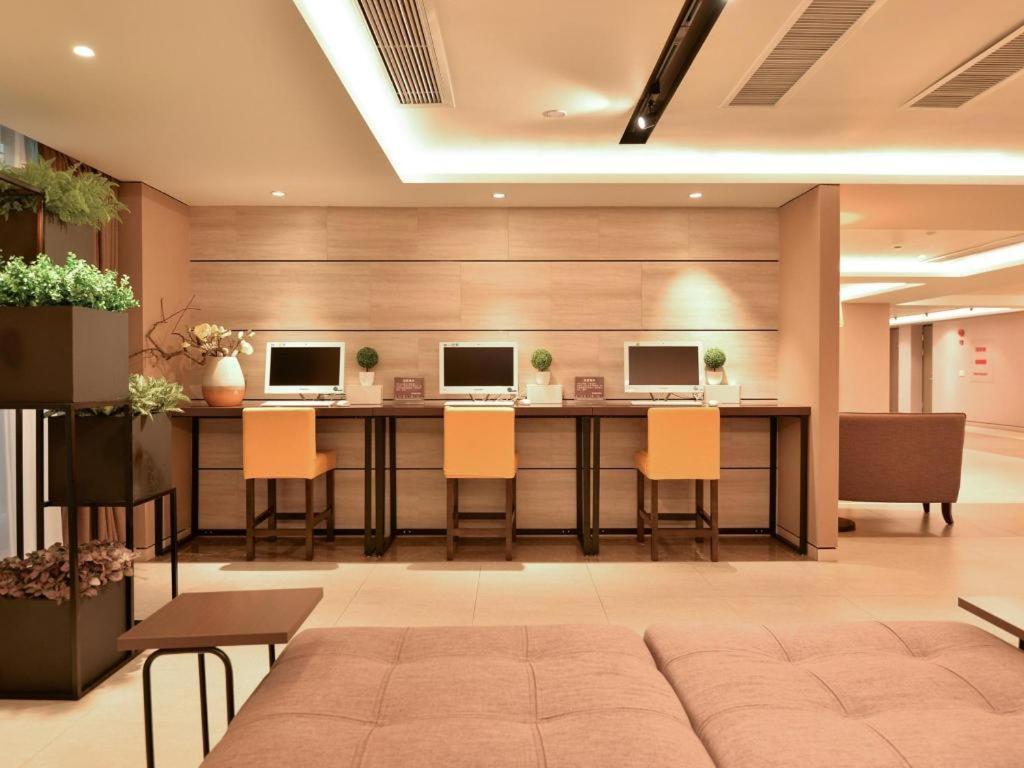 Home Inns Plus Shanghai Xujiahui Branch Kültér fotó