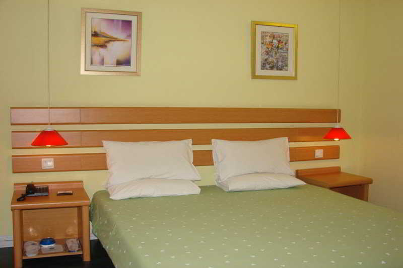 Home Inns Plus Shanghai Xujiahui Branch Kültér fotó